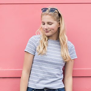 Camiseta estampada color gris